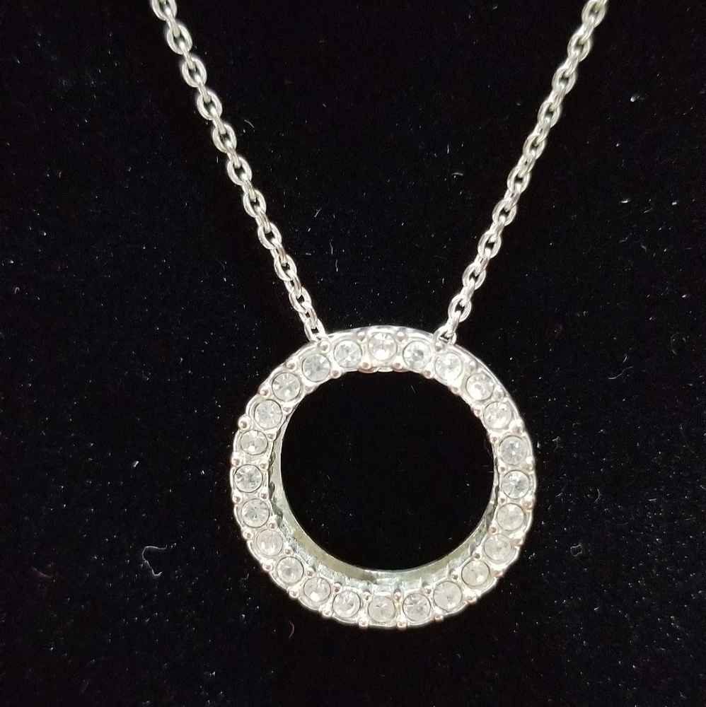 Avon Silver Plated necklace